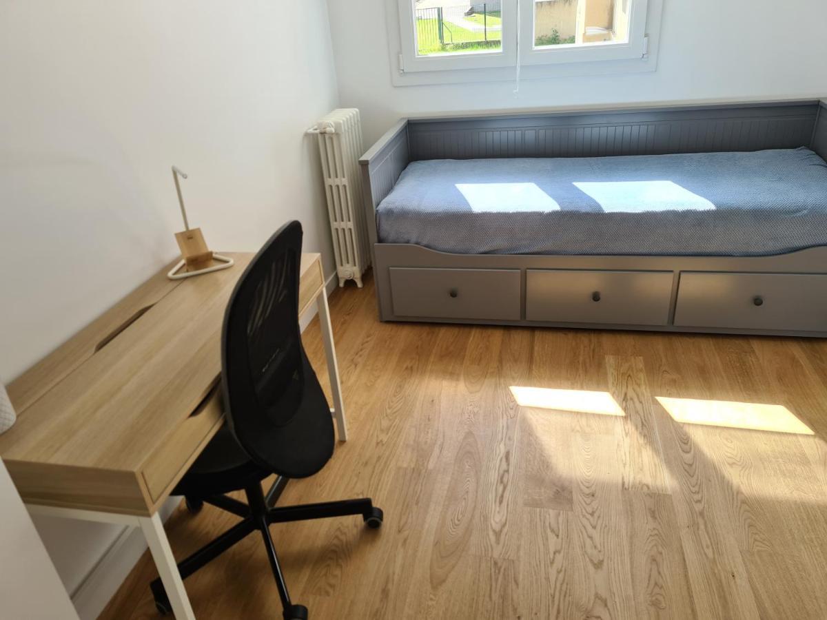 Paris Visit Apartment Ла Гарен-Коломб Екстериор снимка